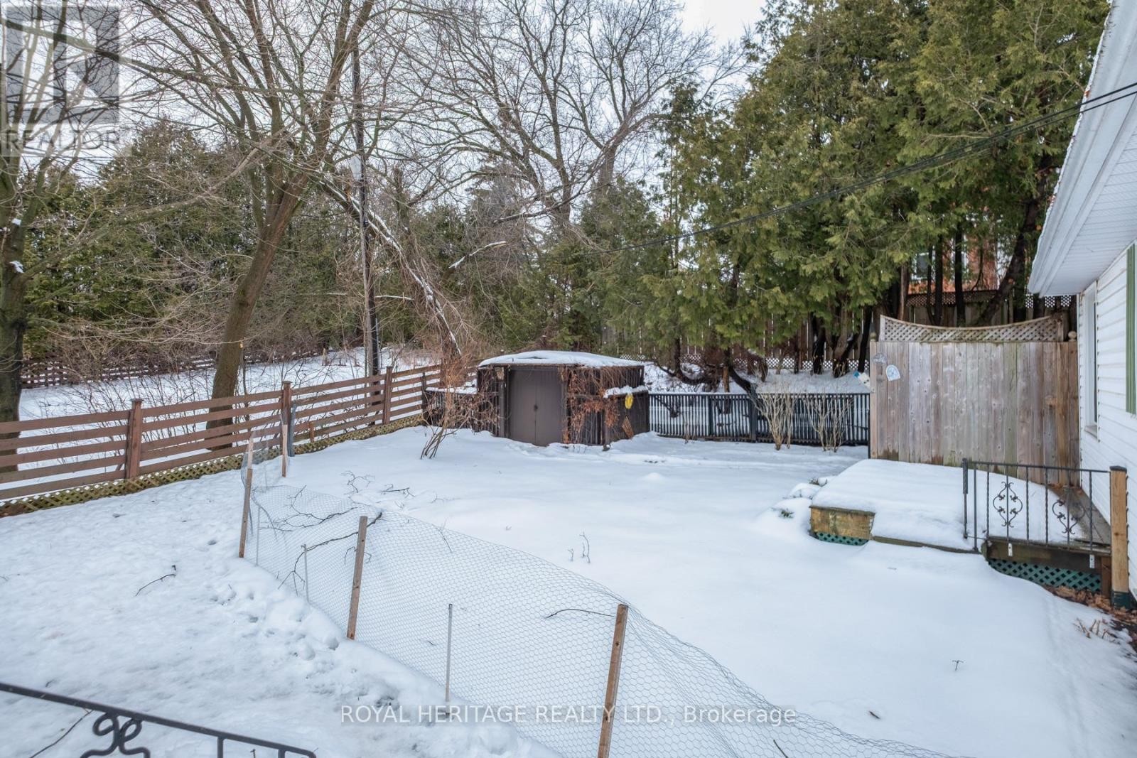 












12 PLATT STREET W

,
Brighton,




Ontario
K0K1H0

