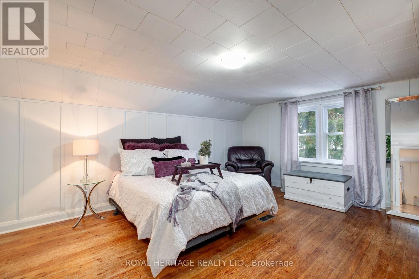 












12 PLATT STREET W

,
Brighton,




Ontario
K0K1H0

