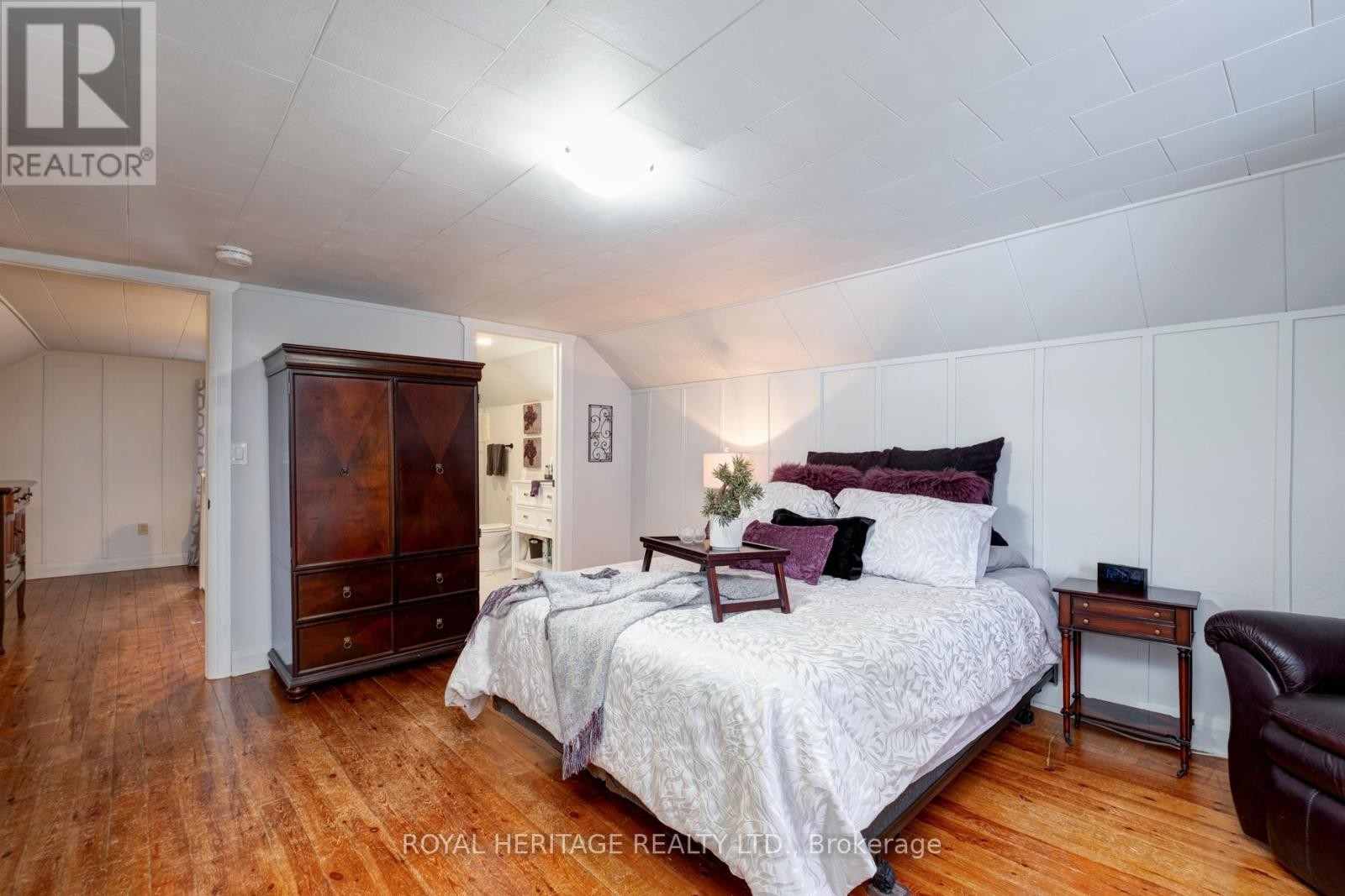 












12 PLATT STREET W

,
Brighton,




Ontario
K0K1H0

