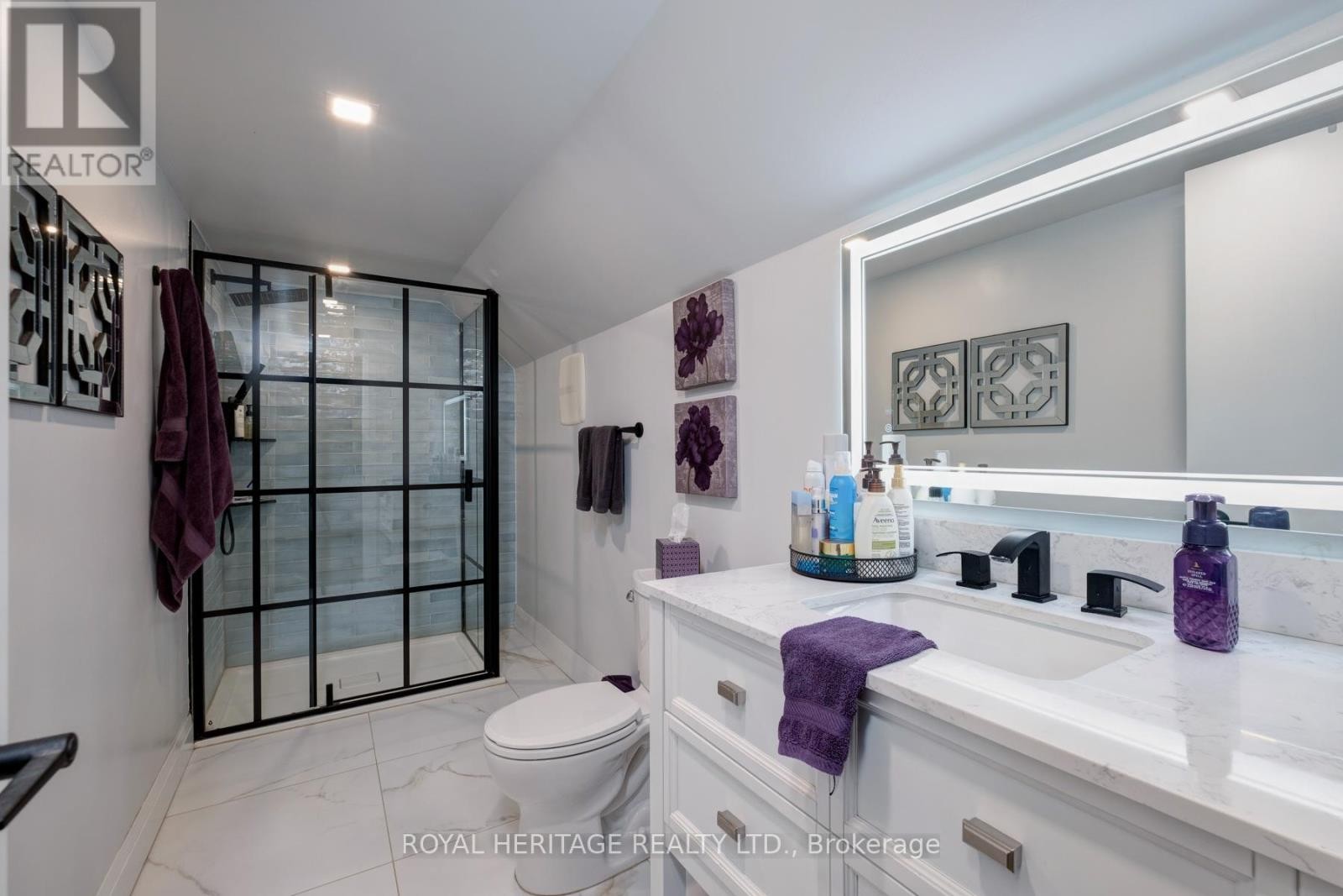 












12 PLATT STREET W

,
Brighton,




Ontario
K0K1H0

