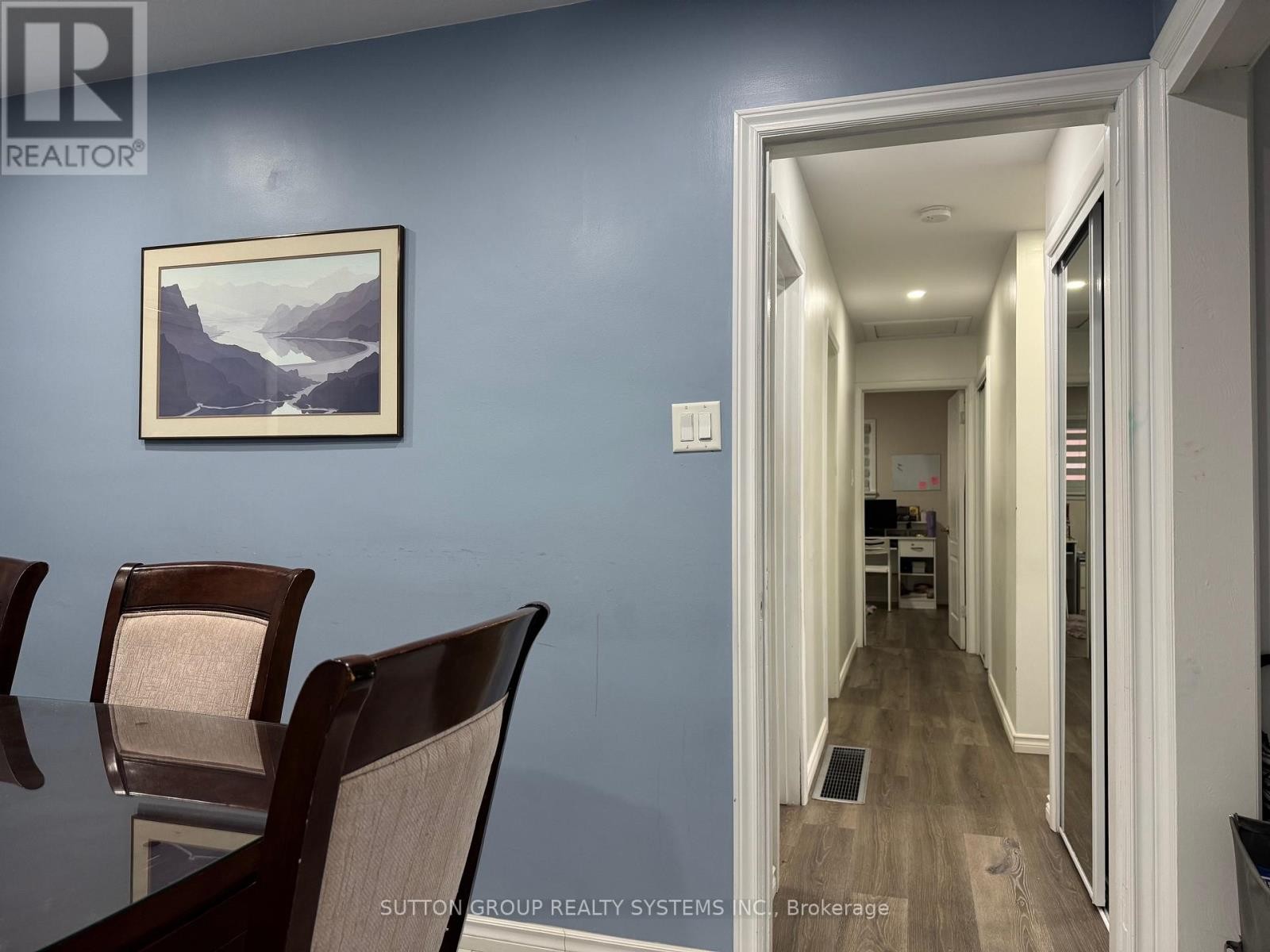 












1338 ROYAL DRIVE

,
Peterborough (Northcrest Ward 5),




Ontario
K9H6R8

