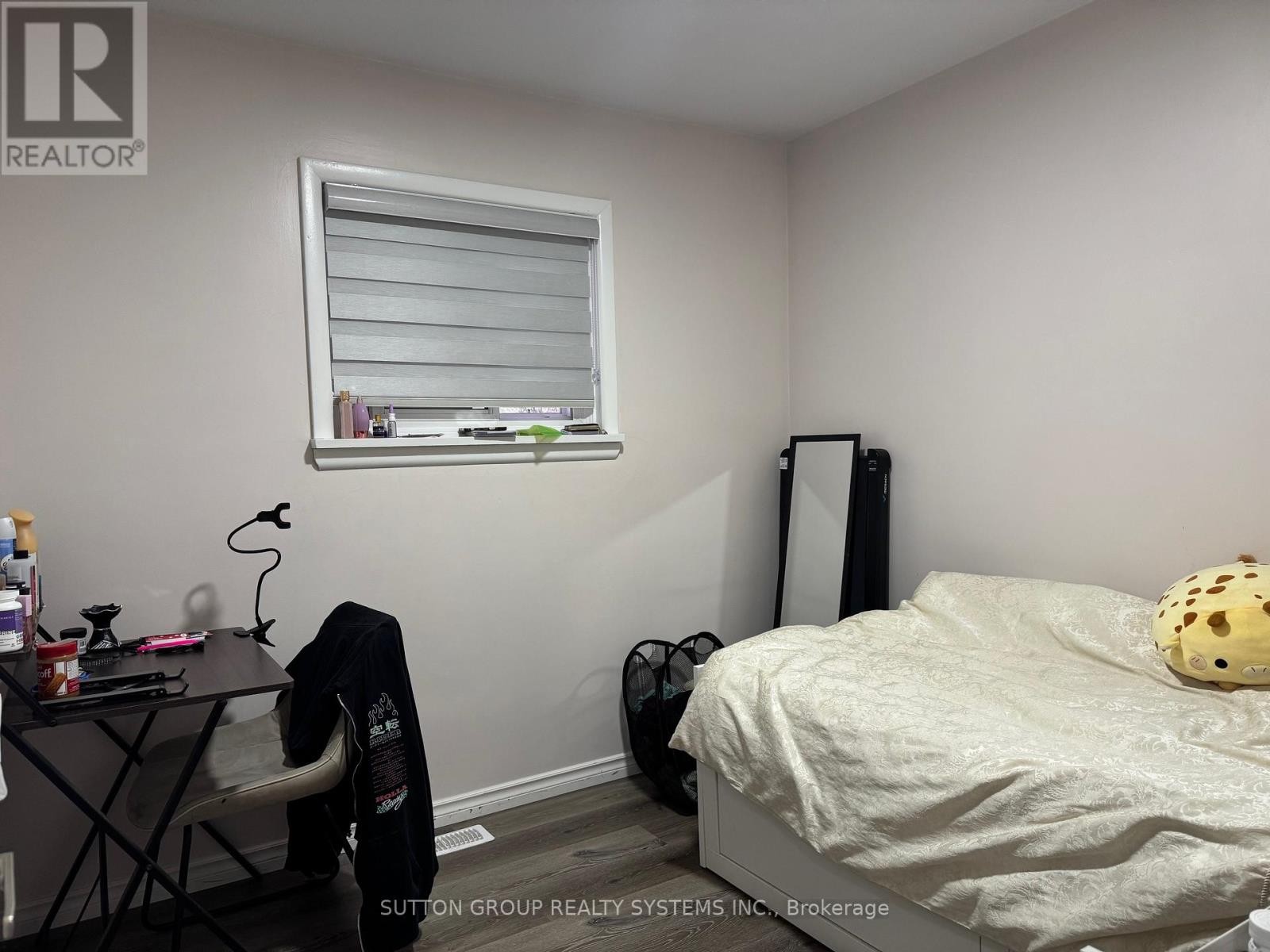 












1338 ROYAL DRIVE

,
Peterborough (Northcrest Ward 5),




Ontario
K9H6R8

