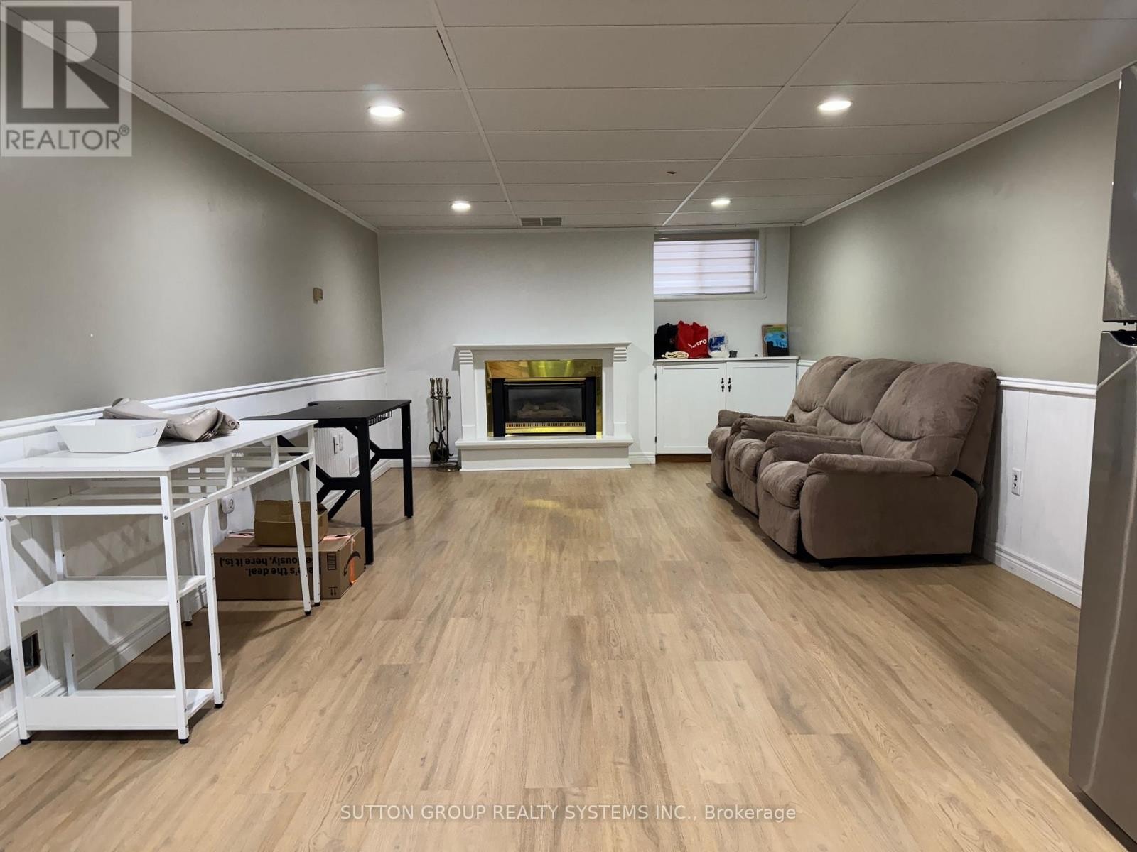 












1338 ROYAL DRIVE

,
Peterborough (Northcrest Ward 5),




Ontario
K9H6R8

