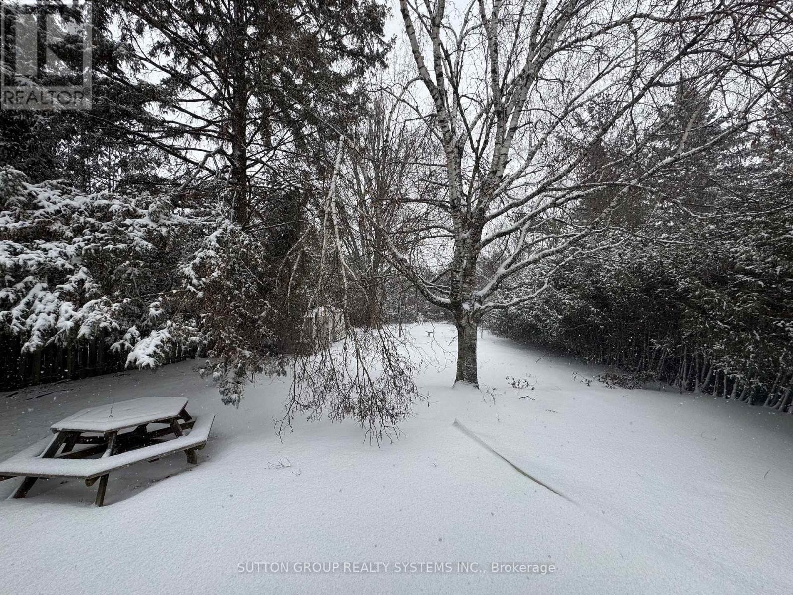 












1338 ROYAL DRIVE

,
Peterborough (Northcrest Ward 5),




Ontario
K9H6R8

