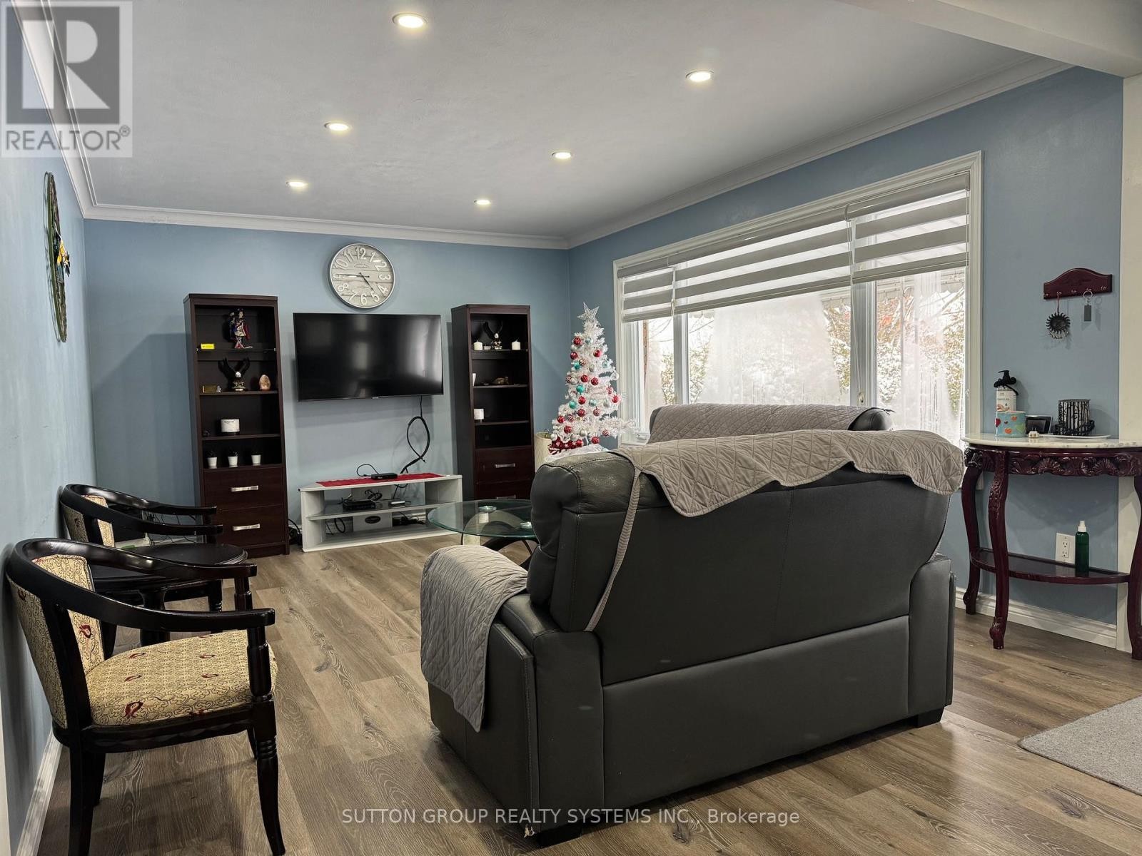 












1338 ROYAL DRIVE

,
Peterborough (Northcrest Ward 5),




Ontario
K9H6R8

