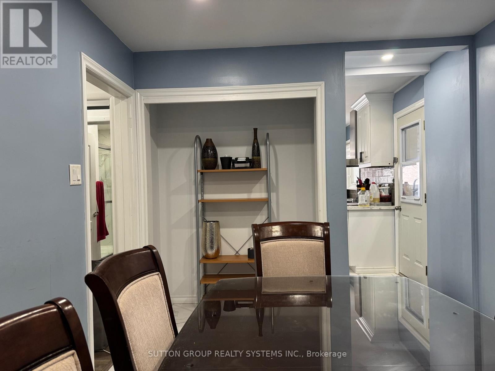 












1338 ROYAL DRIVE

,
Peterborough (Northcrest Ward 5),




Ontario
K9H6R8

