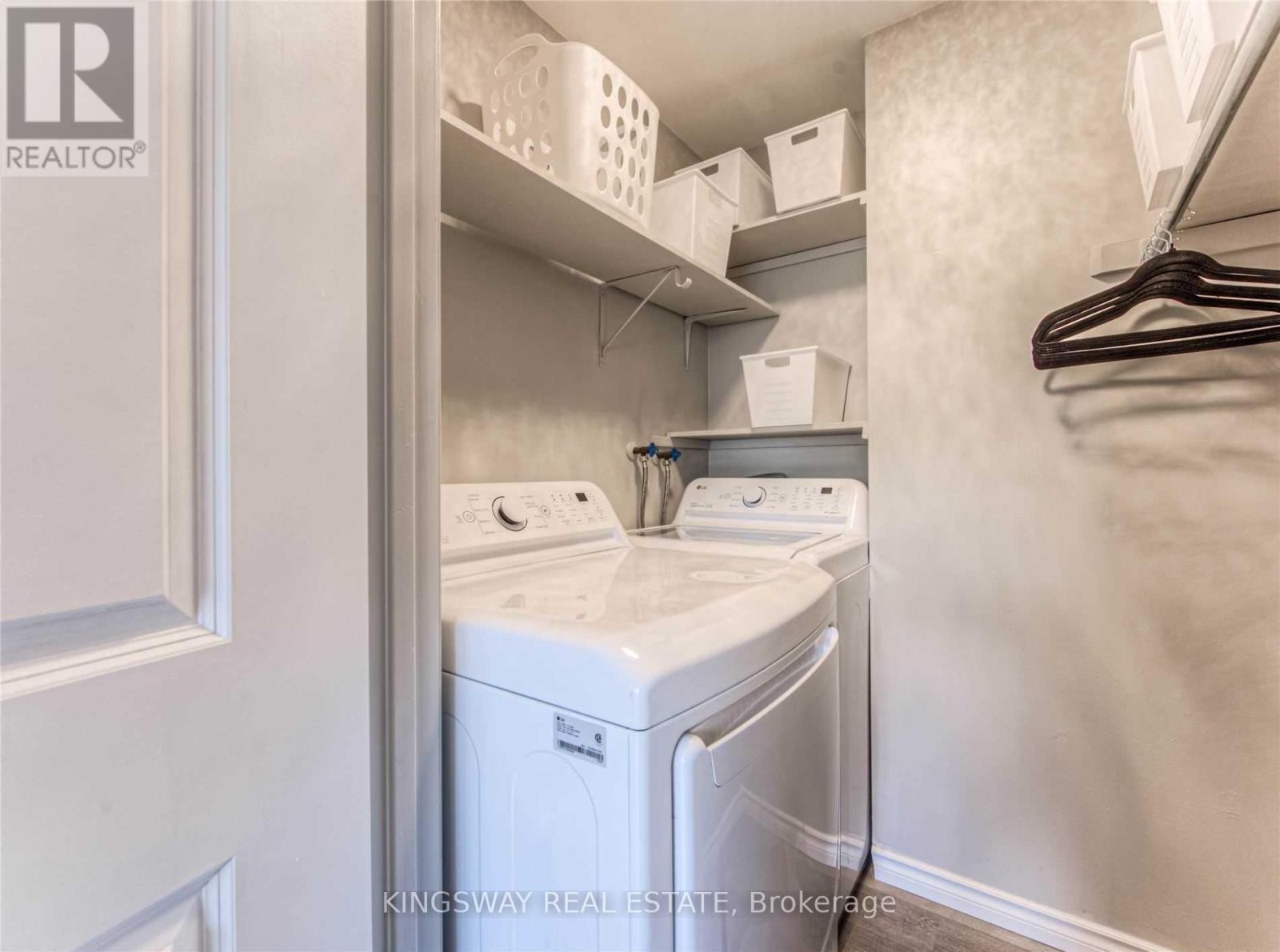 












55 - 67 VALLEYVIEW ROAD

,
Kitchener,




Ontario
N2E3J1

