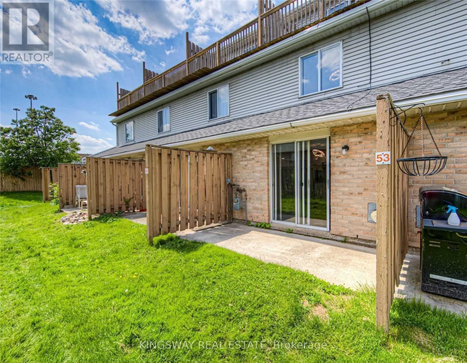 












55 - 67 VALLEYVIEW ROAD

,
Kitchener,




Ontario
N2E3J1

