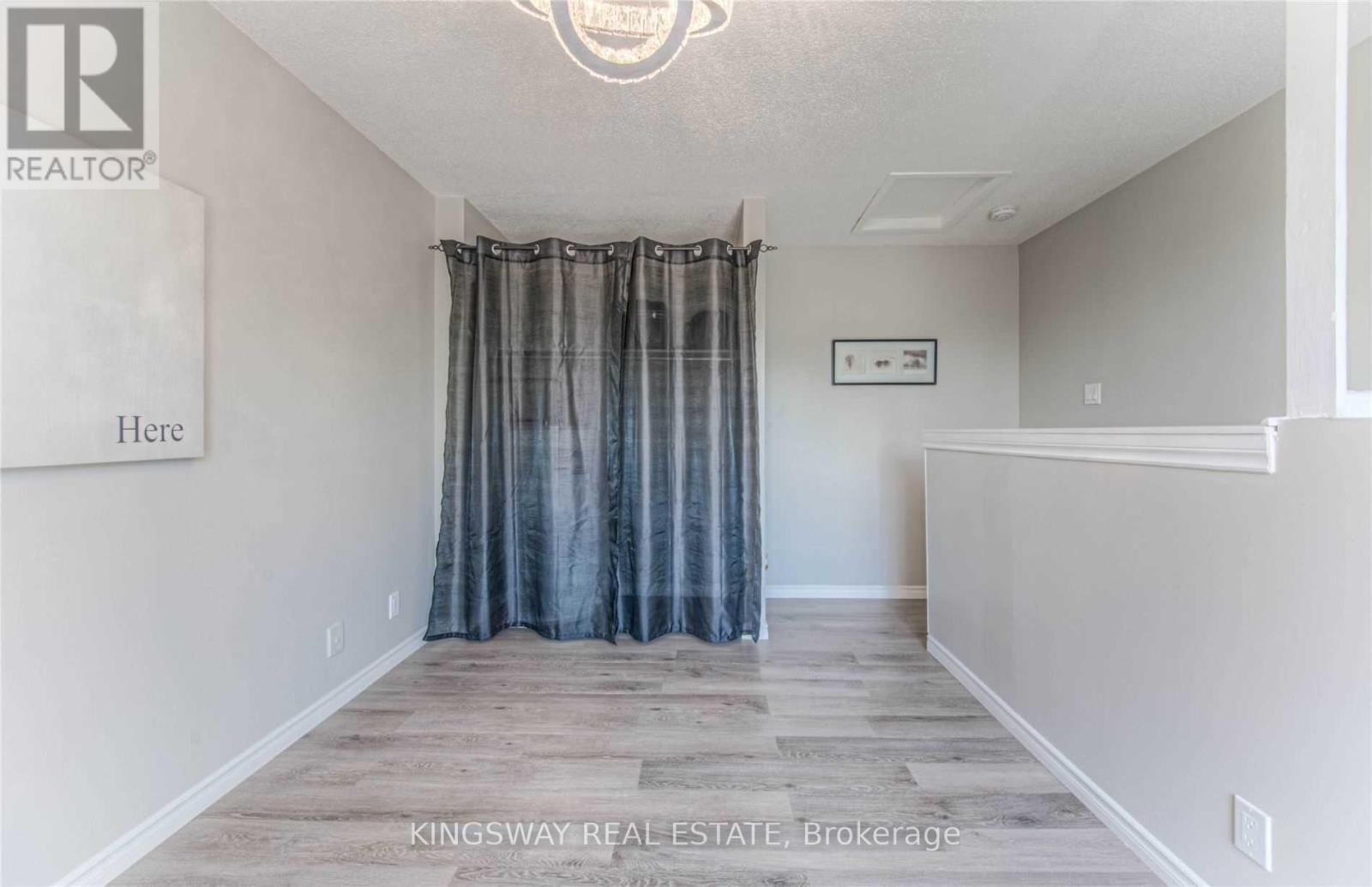 












55 - 67 VALLEYVIEW ROAD

,
Kitchener,




Ontario
N2E3J1

