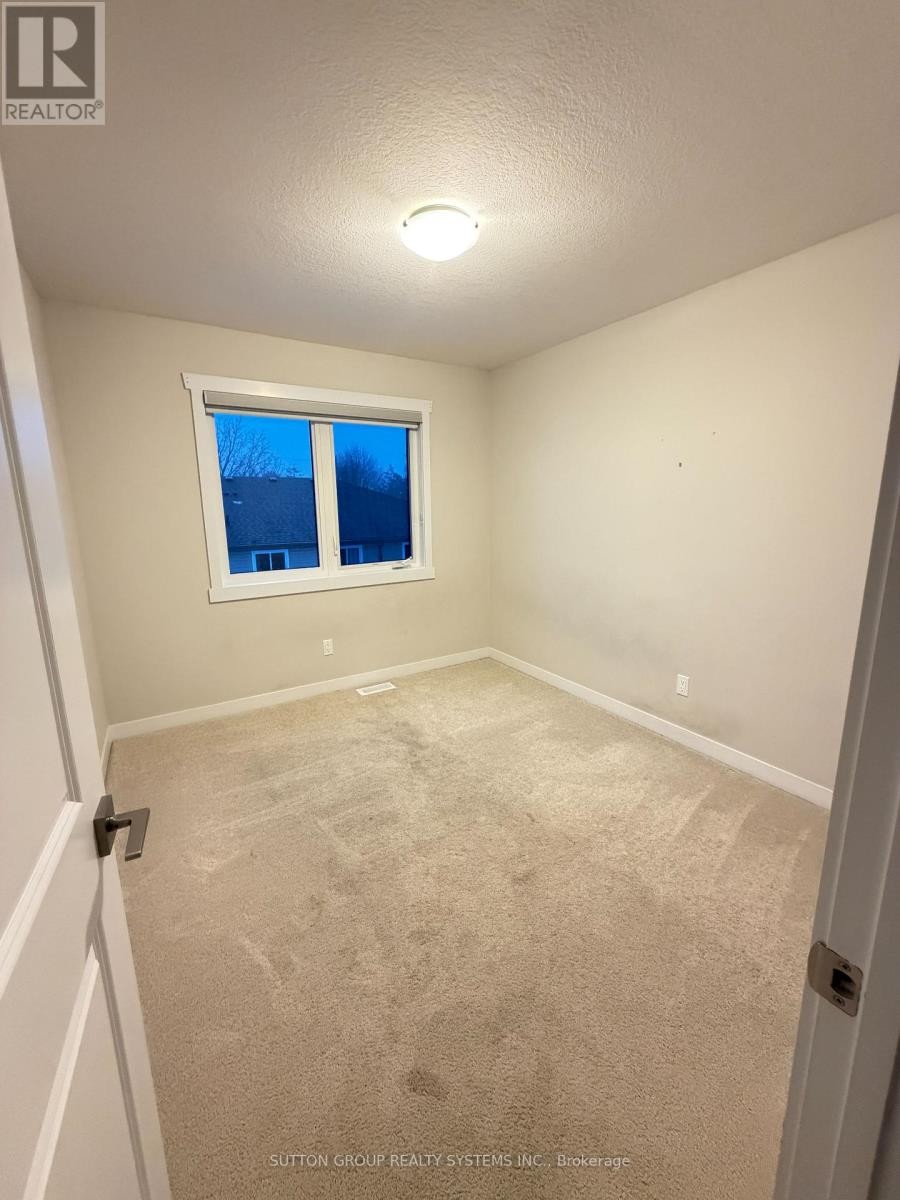 












4 - 160 STANLEY STREET

,
Norfolk (Simcoe),




Ontario
N3Y0G6

