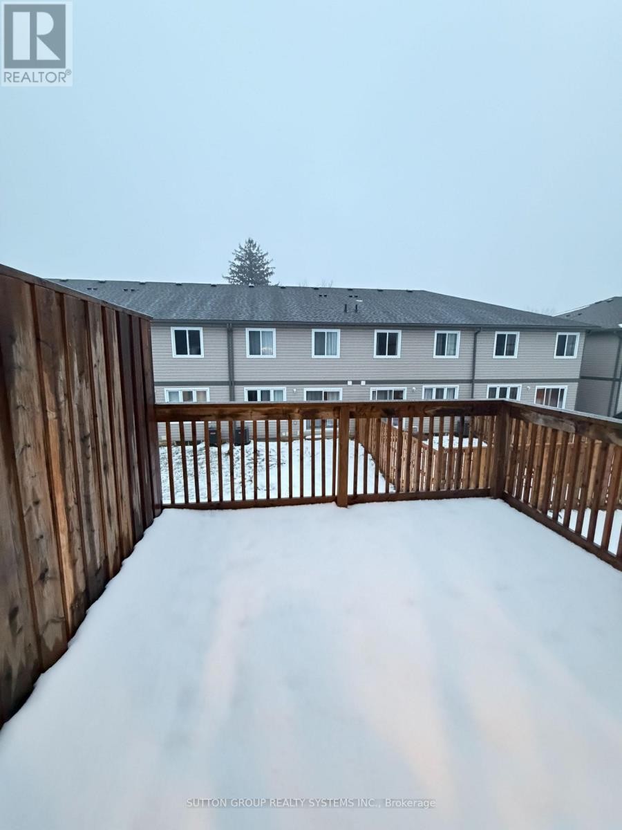 












4 - 160 STANLEY STREET

,
Norfolk (Simcoe),




Ontario
N3Y0G6

