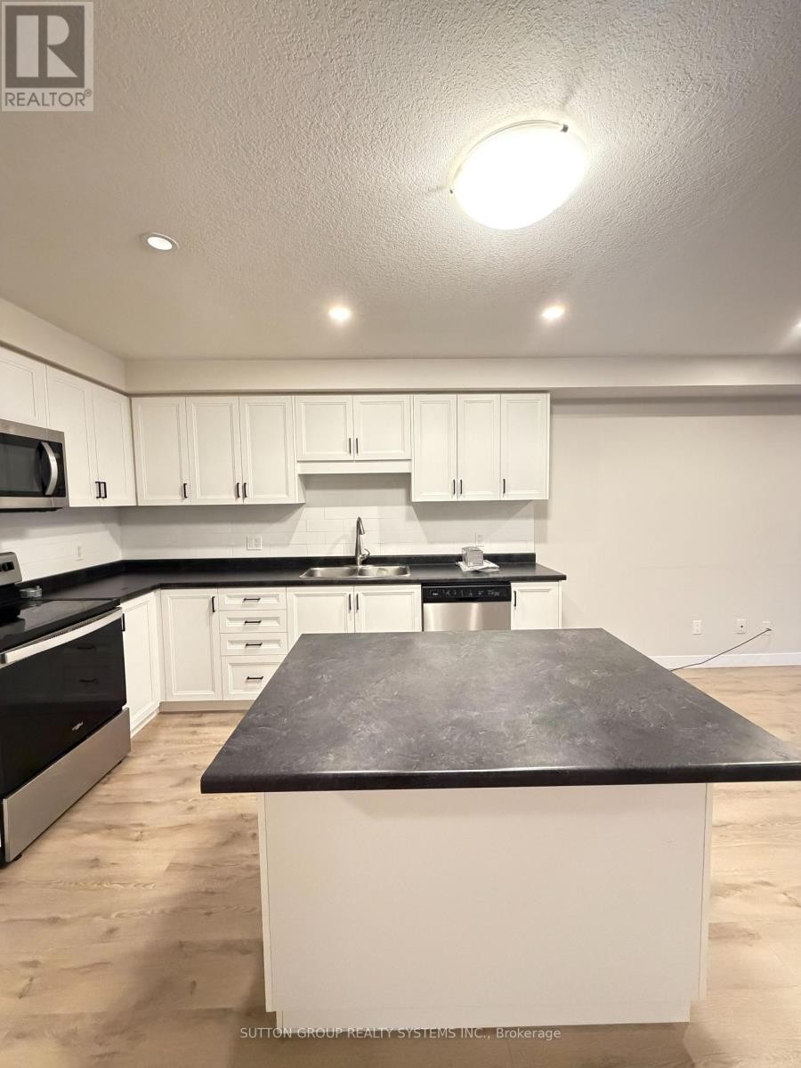 












4 - 160 STANLEY STREET

,
Norfolk (Simcoe),




Ontario
N3Y0G6

