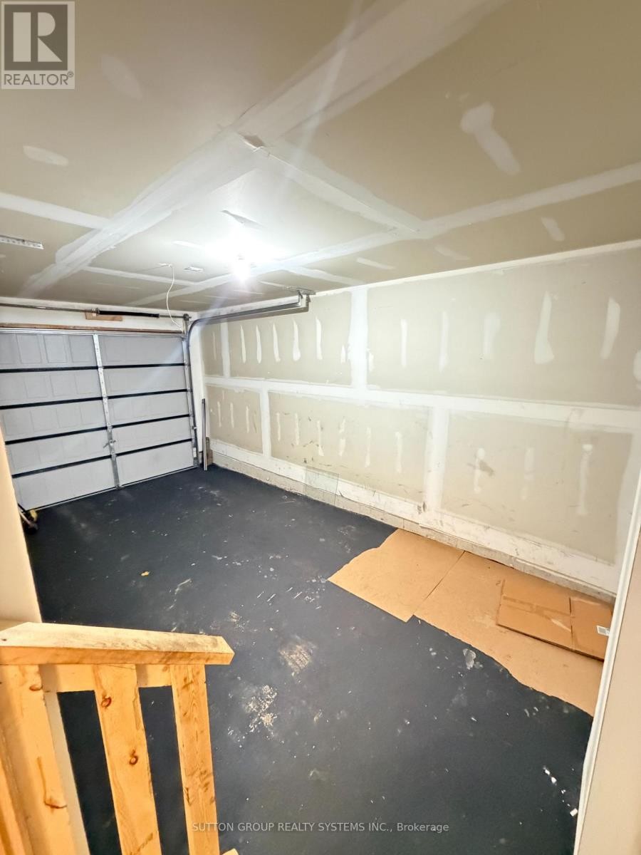 












4 - 160 STANLEY STREET

,
Norfolk (Simcoe),




Ontario
N3Y0G6

