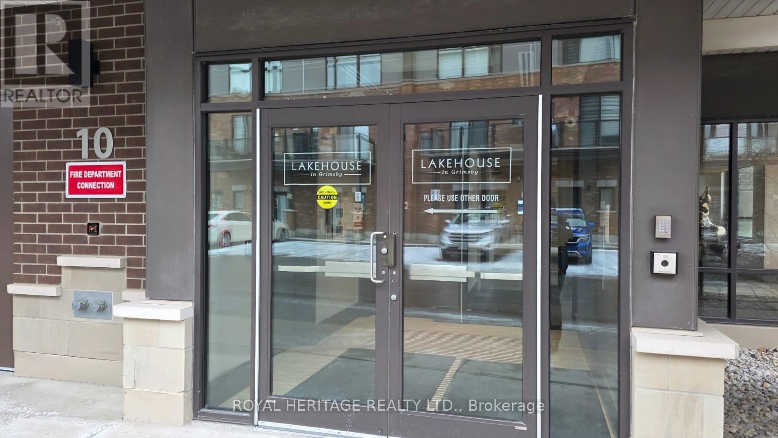 












513 - 10 ESPLANADE LANE

,
Grimsby (Grimsby Beach),




Ontario
L3M0H1

