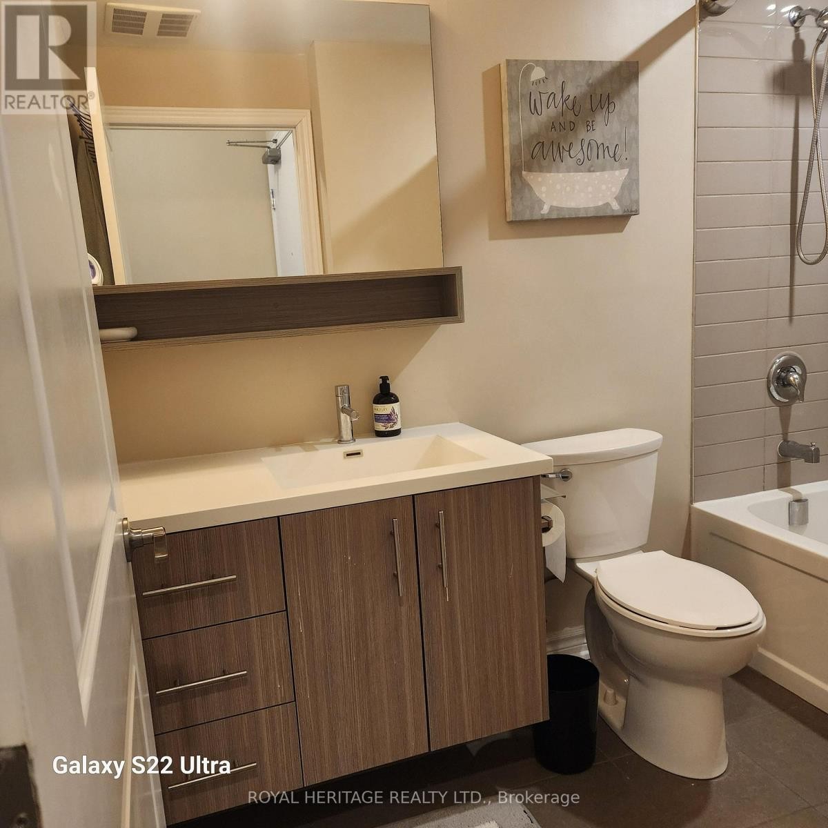 












513 - 10 ESPLANADE LANE

,
Grimsby (Grimsby Beach),




Ontario
L3M0H1

