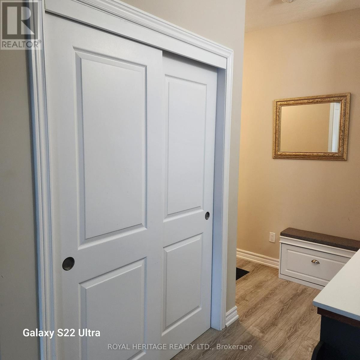 












513 - 10 ESPLANADE LANE

,
Grimsby (Grimsby Beach),




Ontario
L3M0H1

