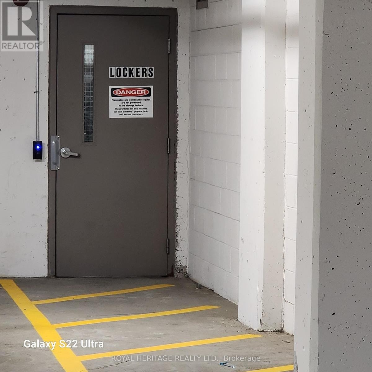 












513 - 10 ESPLANADE LANE

,
Grimsby (Grimsby Beach),




Ontario
L3M0H1

