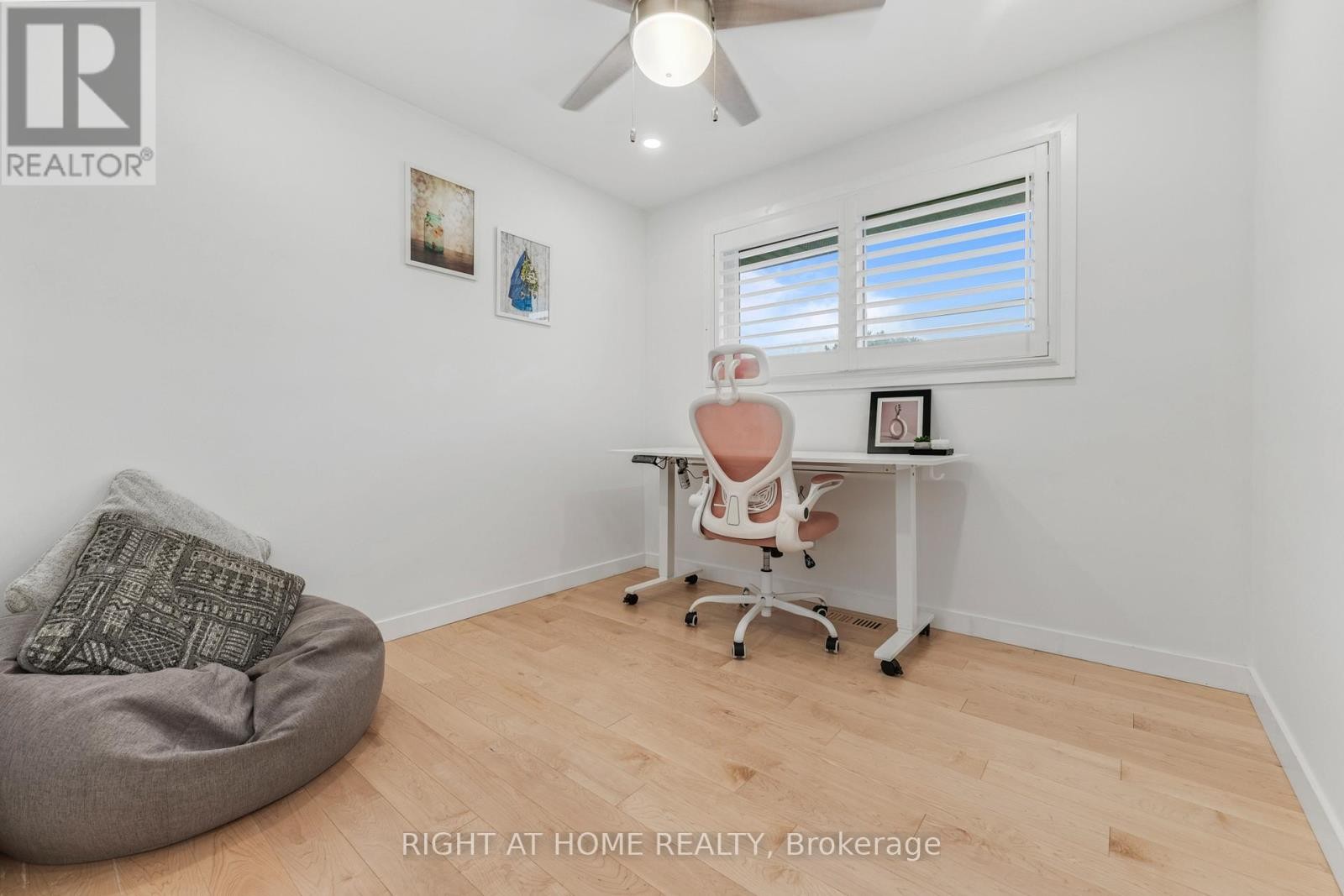 












11 NICKEL STREET

,
St. Catharines (Lakeshore),




Ontario
L2M1L4

