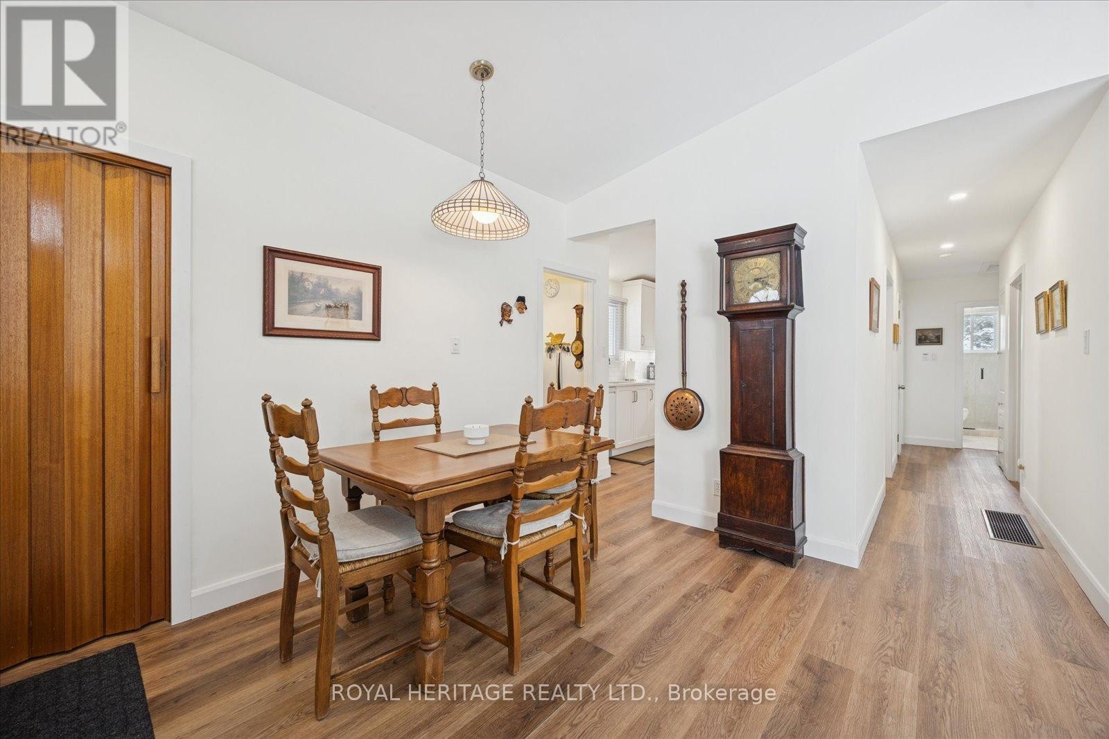 












11 WILLOW DRIVE

,
Belleville (Belleville Ward),




Ontario
K8N1X1

