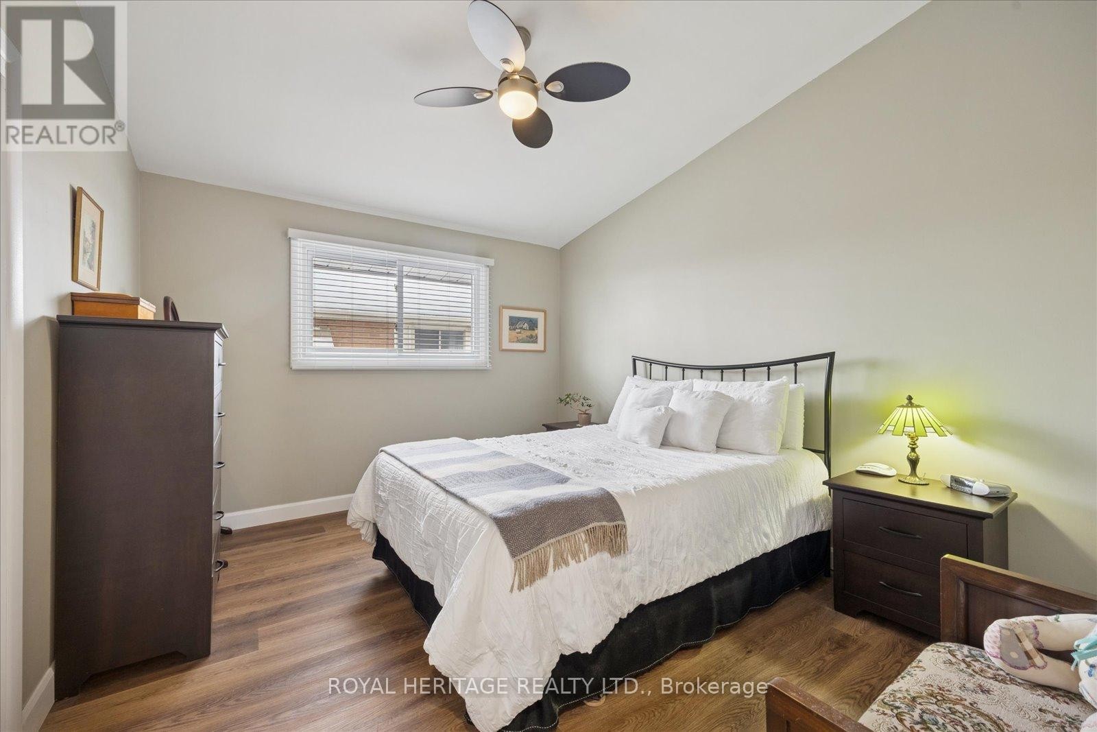 












11 WILLOW DRIVE

,
Belleville (Belleville Ward),




Ontario
K8N1X1

