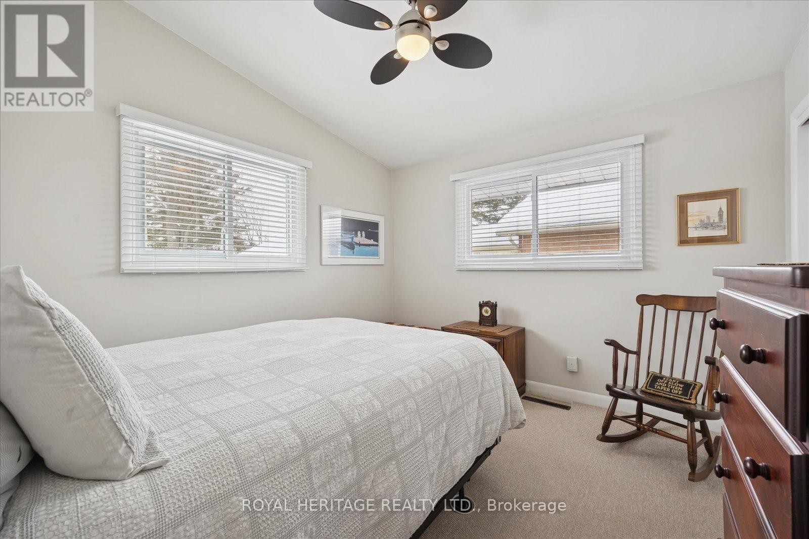 












11 WILLOW DRIVE

,
Belleville (Belleville Ward),




Ontario
K8N1X1

