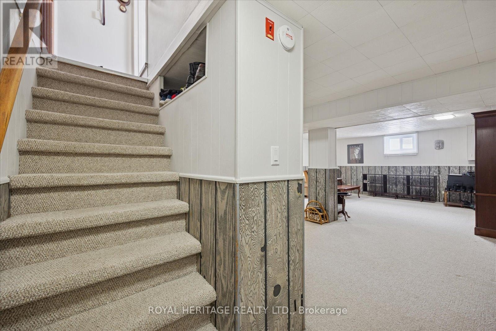 












11 WILLOW DRIVE

,
Belleville (Belleville Ward),




Ontario
K8N1X1

