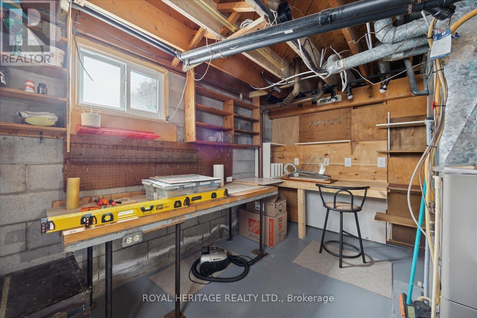 












11 WILLOW DRIVE

,
Belleville (Belleville Ward),




Ontario
K8N1X1

