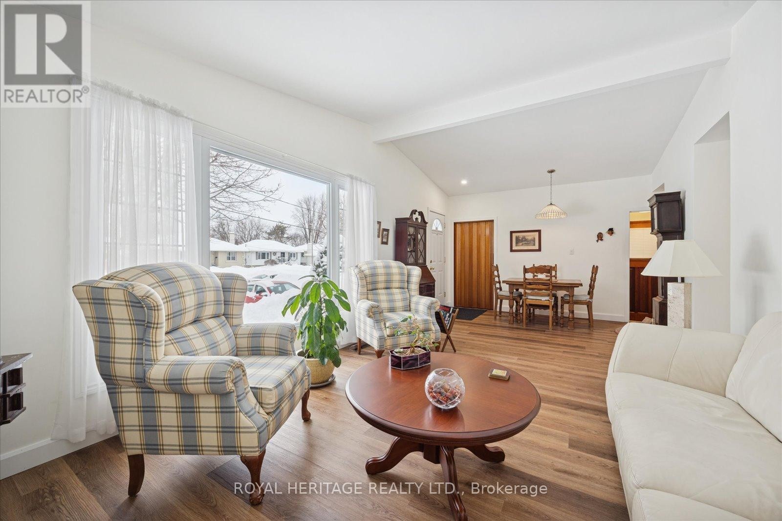 












11 WILLOW DRIVE

,
Belleville (Belleville Ward),




Ontario
K8N1X1

