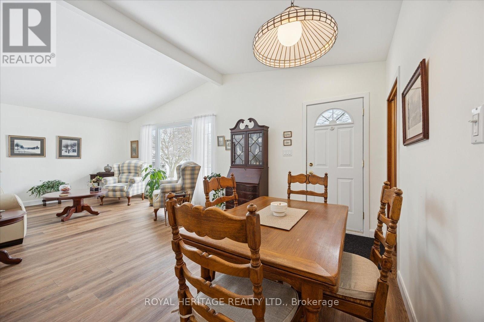 












11 WILLOW DRIVE

,
Belleville (Belleville Ward),




Ontario
K8N1X1

