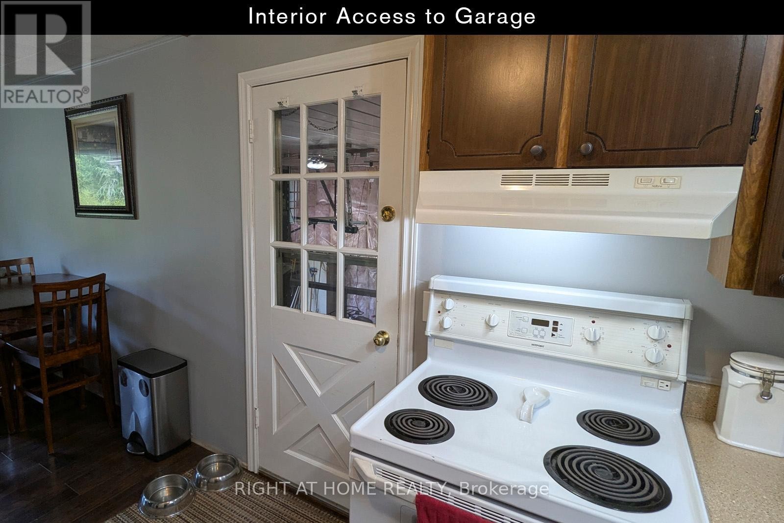 












524 BALSAM CHUTES ROAD

,
Huntsville (Stephenson),




Ontario
P0B1L0

