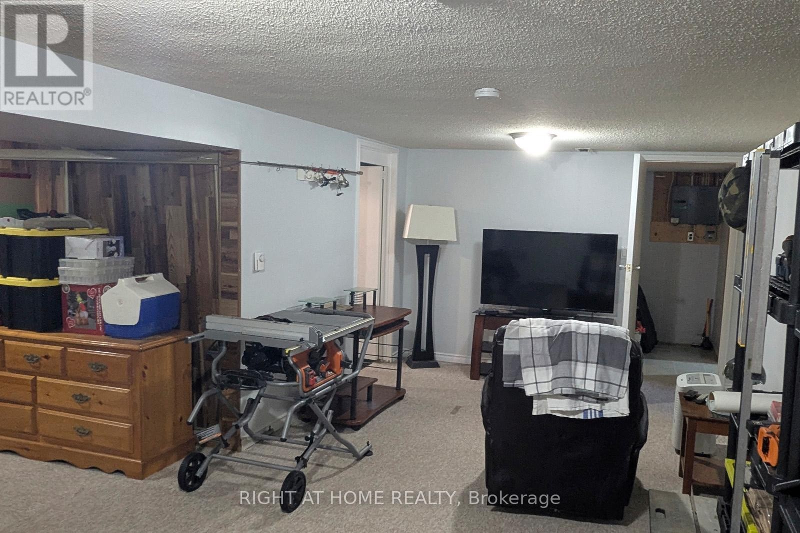 












524 BALSAM CHUTES ROAD

,
Huntsville (Stephenson),




Ontario
P0B1L0

