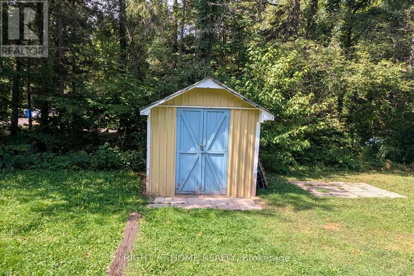 












524 BALSAM CHUTES ROAD

,
Huntsville (Stephenson),




Ontario
P0B1L0

