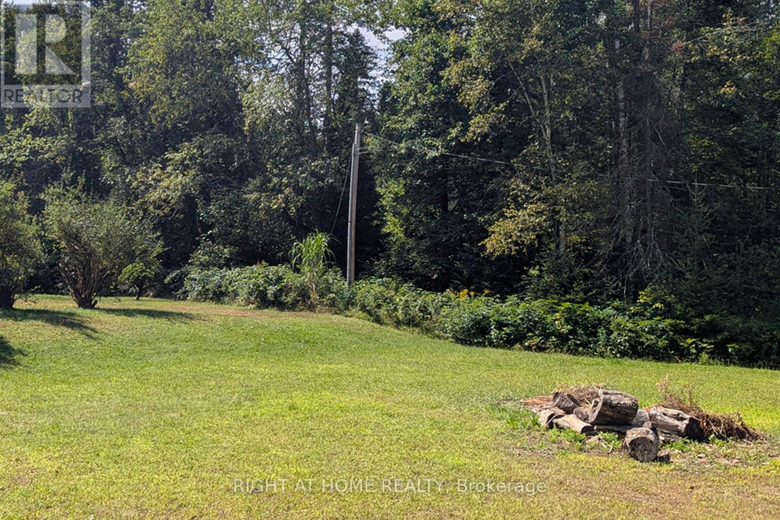 












524 BALSAM CHUTES ROAD

,
Huntsville (Stephenson),




Ontario
P0B1L0

