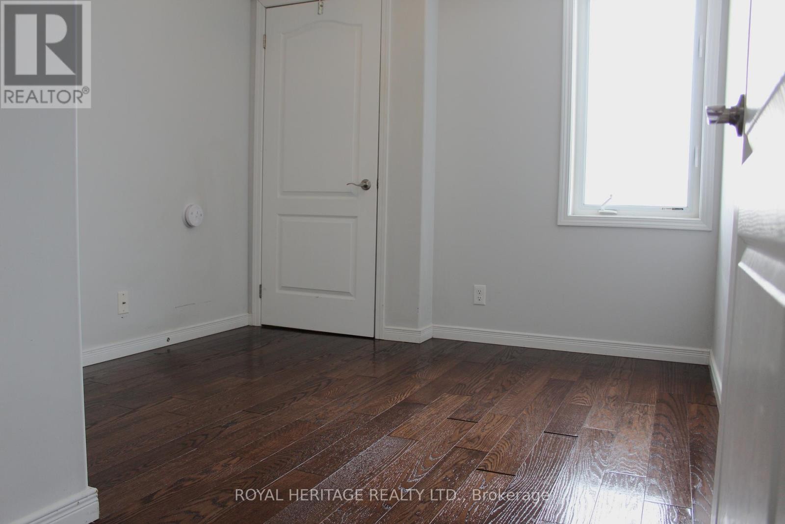 












307 - 306 SPILLSBURY DRIVE

,
Peterborough (Otonabee Ward 1),




Ontario
K9K0B5

