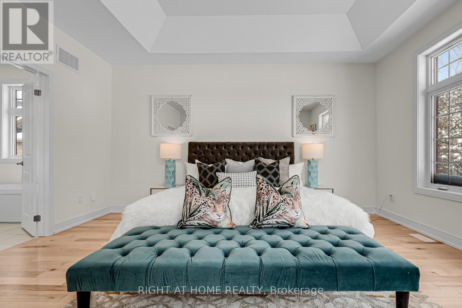 












13 EAST VISTA TERRACE

,
Quinte West (Murray Ward),




Ontario
K0K1L0

