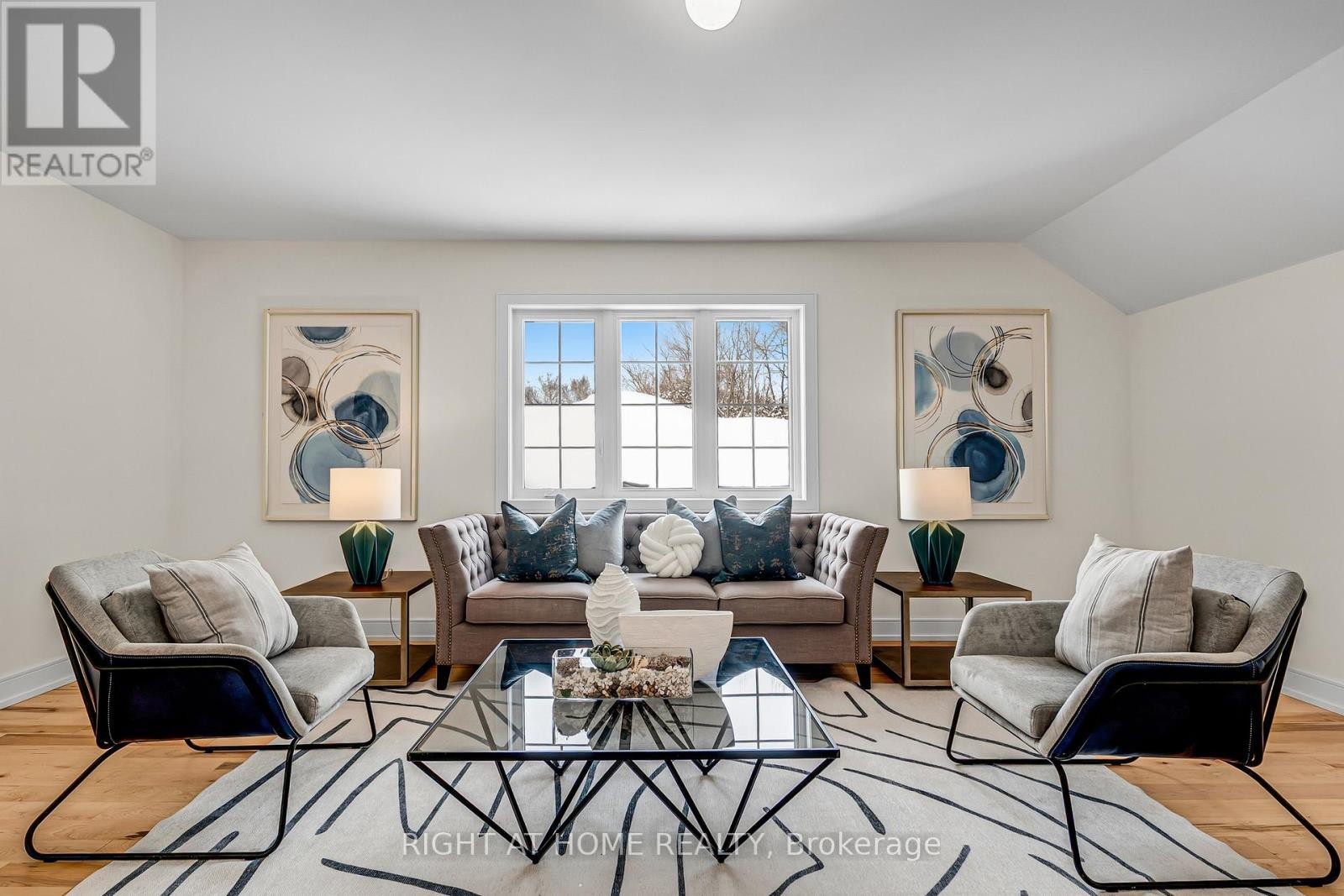 












13 EAST VISTA TERRACE

,
Quinte West (Murray Ward),




Ontario
K0K1L0

