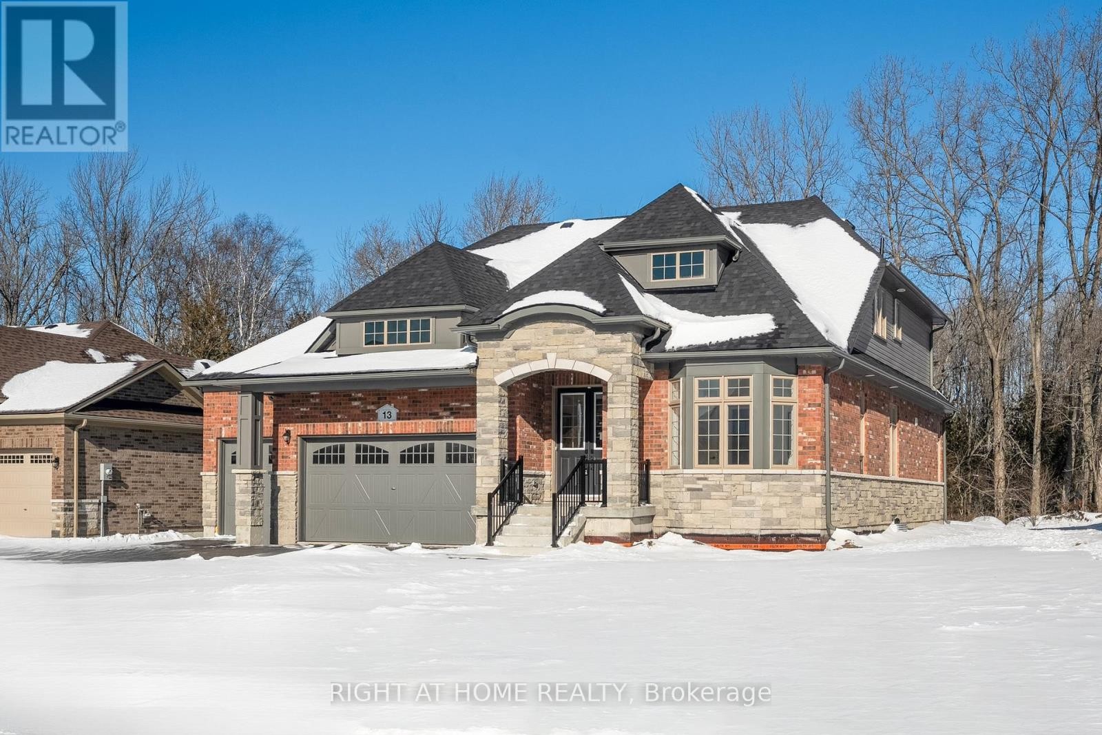 












13 EAST VISTA TERRACE

,
Quinte West (Murray Ward),




Ontario
K0K1L0

