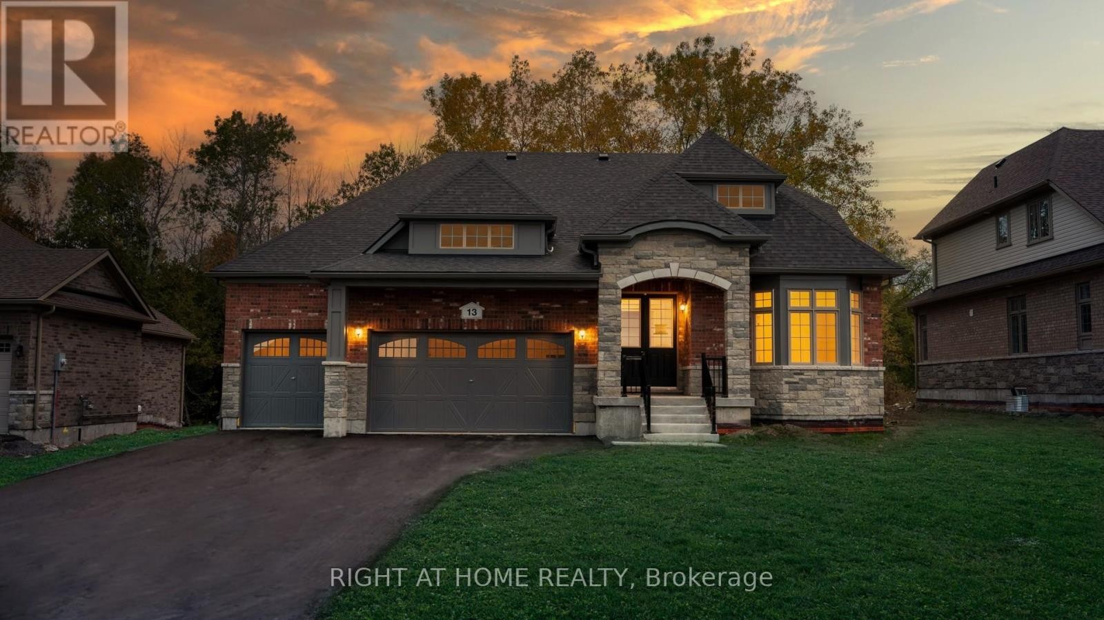 












13 EAST VISTA TERRACE

,
Quinte West (Murray Ward),




Ontario
K0K1L0

