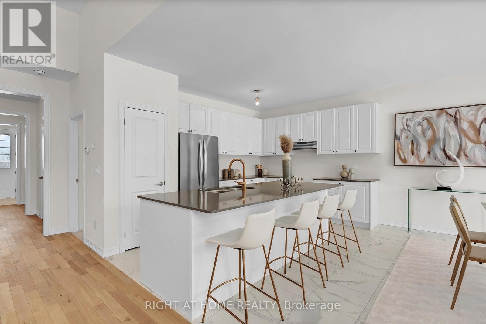 












53 WELLERS WAY

,
Quinte West (Murray Ward),




Ontario
K0K1L0

