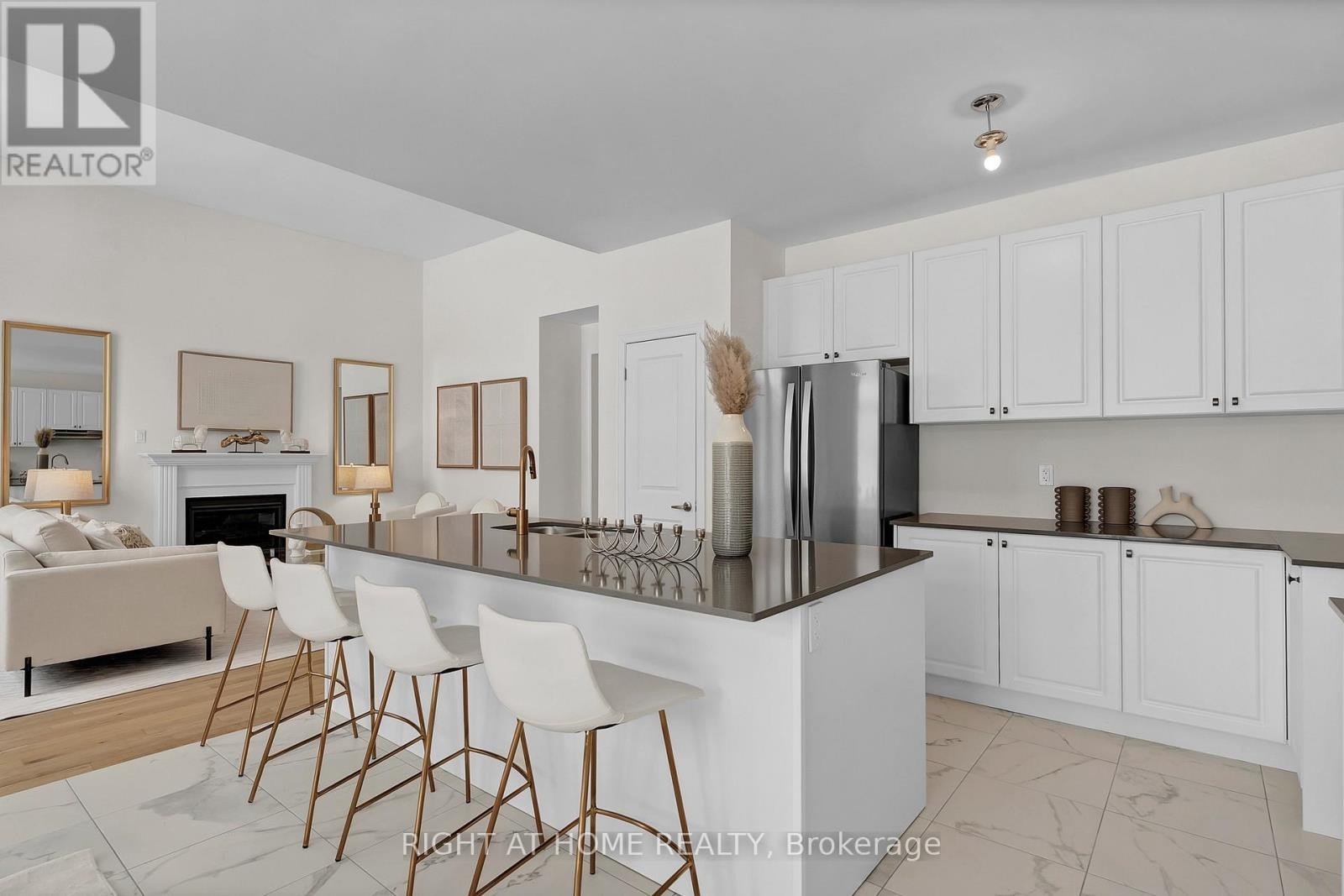 












53 WELLERS WAY

,
Quinte West (Murray Ward),




Ontario
K0K1L0

