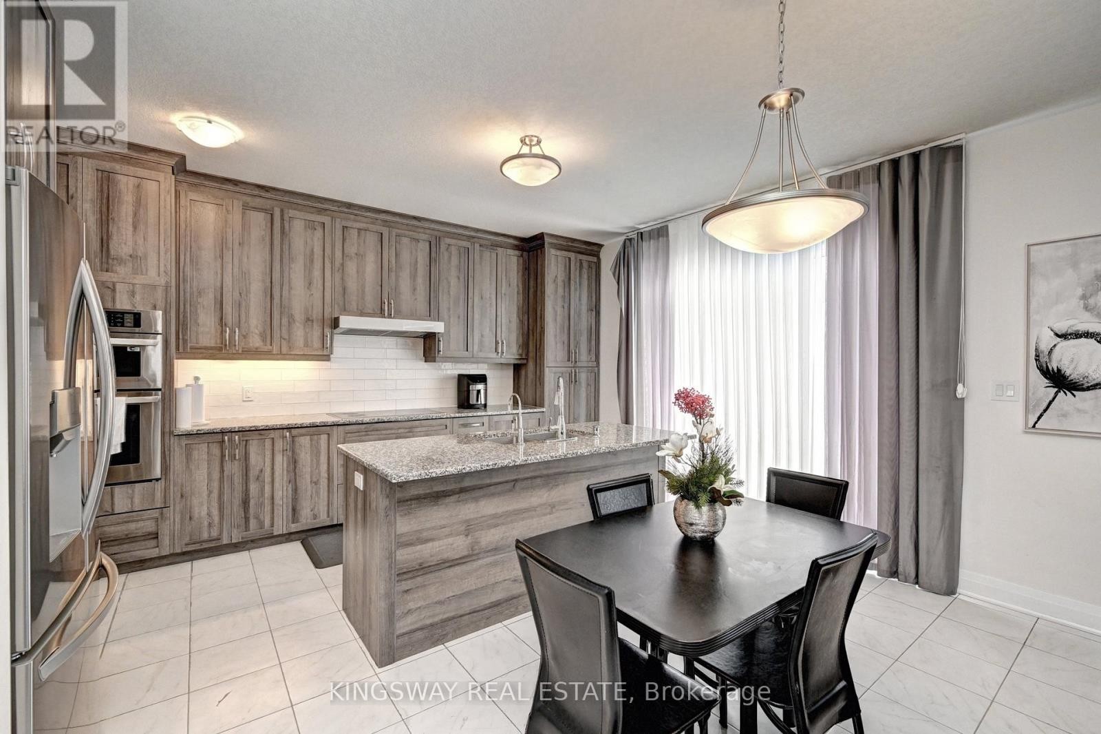 












520 NATHALIE CRESCENT

,
Kitchener,




Ontario
N2E0C9

