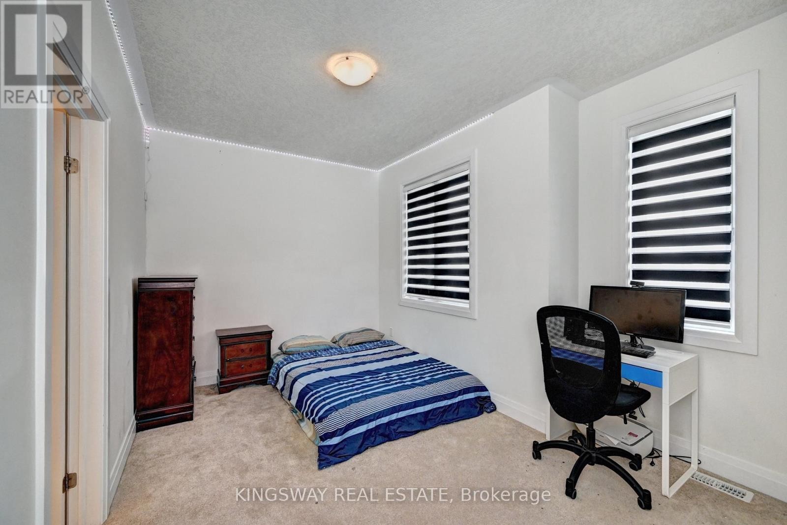 












520 NATHALIE CRESCENT

,
Kitchener,




Ontario
N2E0C9

