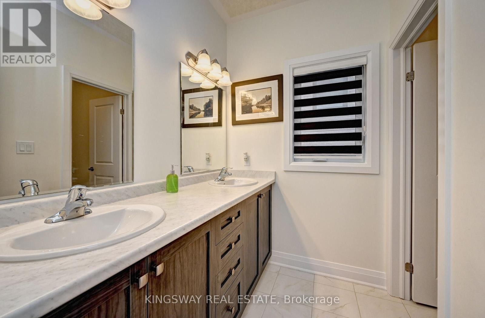 












520 NATHALIE CRESCENT

,
Kitchener,




Ontario
N2E0C9

