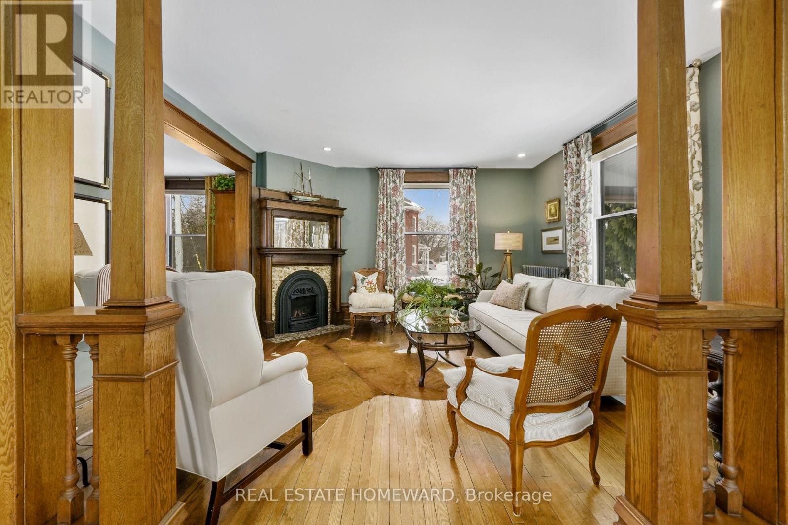 












96 JAMES STREET W

,
Cobourg,




Ontario
K9A2K2

