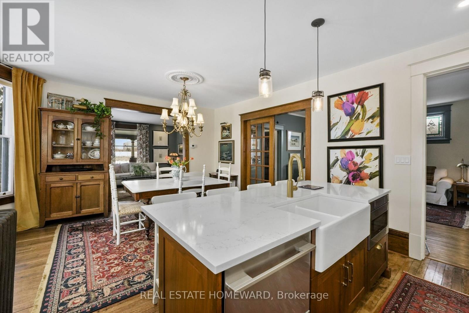 












96 JAMES STREET W

,
Cobourg,




Ontario
K9A2K2

