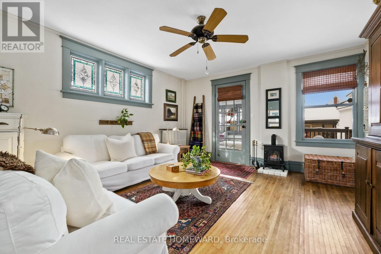 












96 JAMES STREET W

,
Cobourg,




Ontario
K9A2K2

