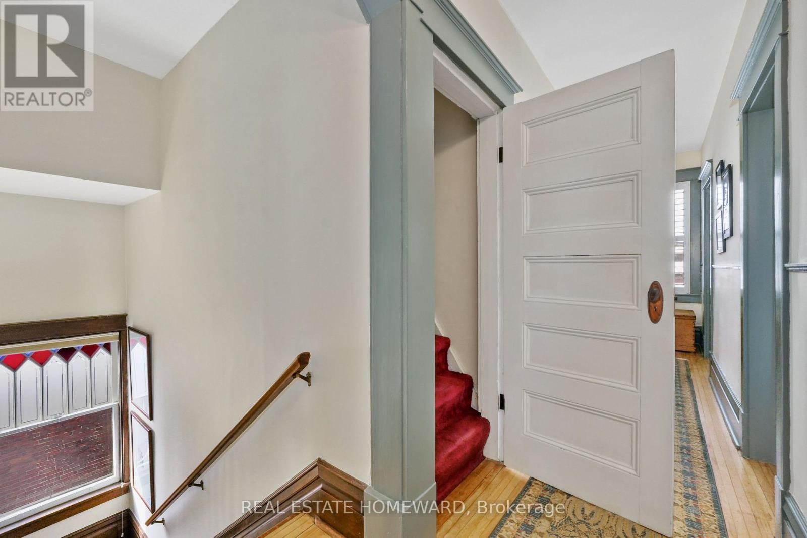 












96 JAMES STREET W

,
Cobourg,




Ontario
K9A2K2

