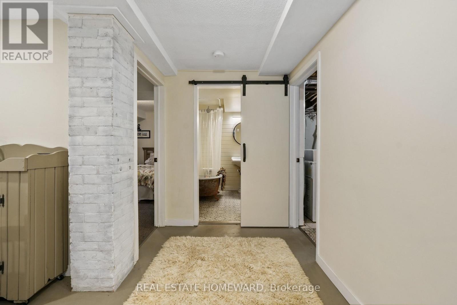 












96 JAMES STREET W

,
Cobourg,




Ontario
K9A2K2

