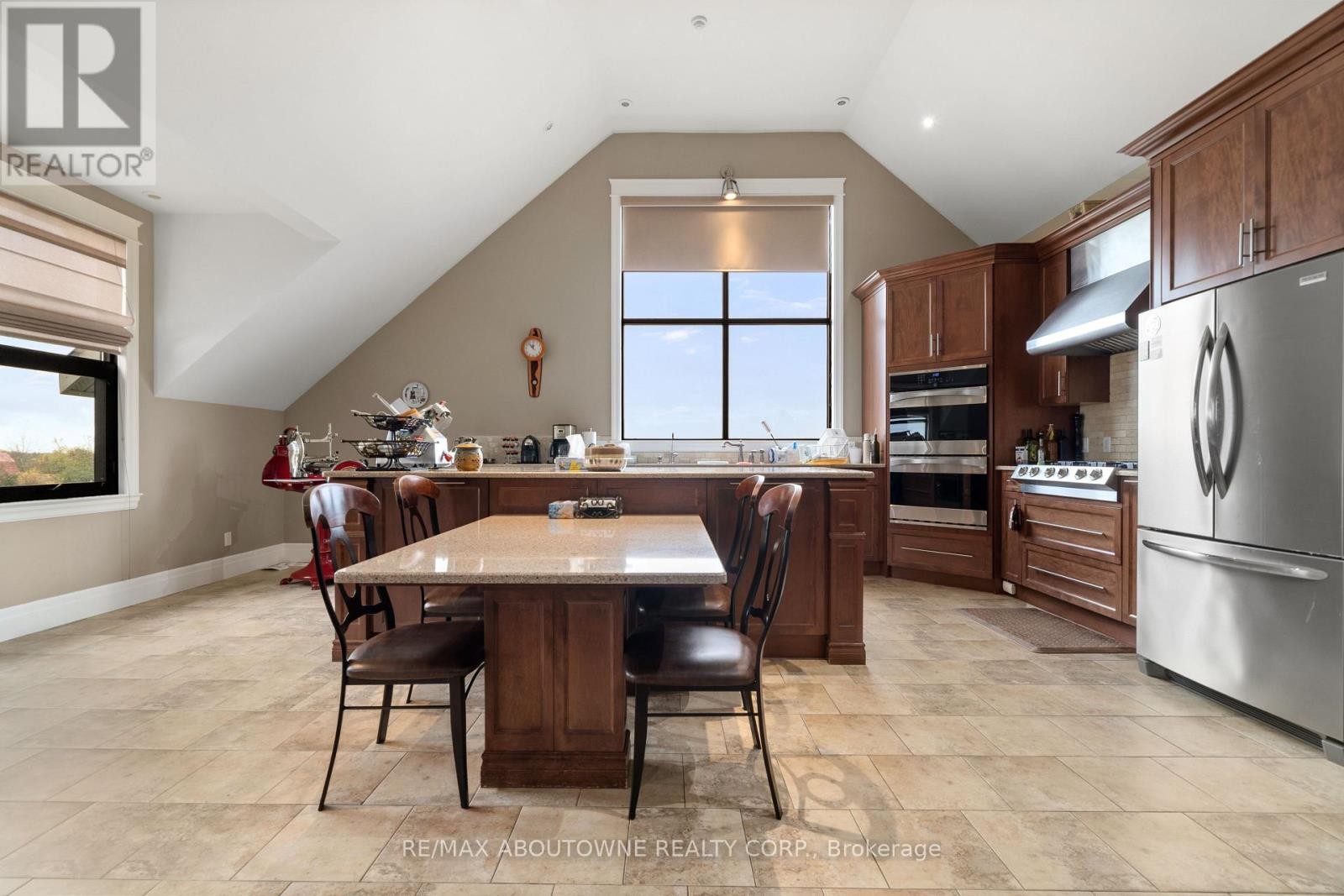 












842 HAMILTON ROAD

,
Quinte West (Sidney Ward),







Ontario
K8N4Z5

