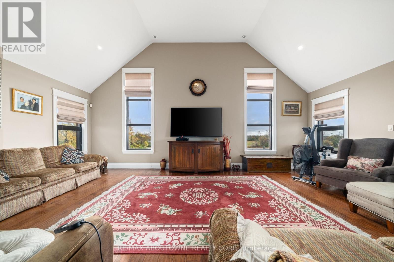 












842 HAMILTON ROAD

,
Quinte West (Sidney Ward),







Ontario
K8N4Z5

